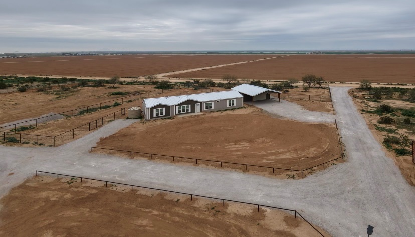 South Central Homes - in Hallettsville, TX - photo 7 of 10