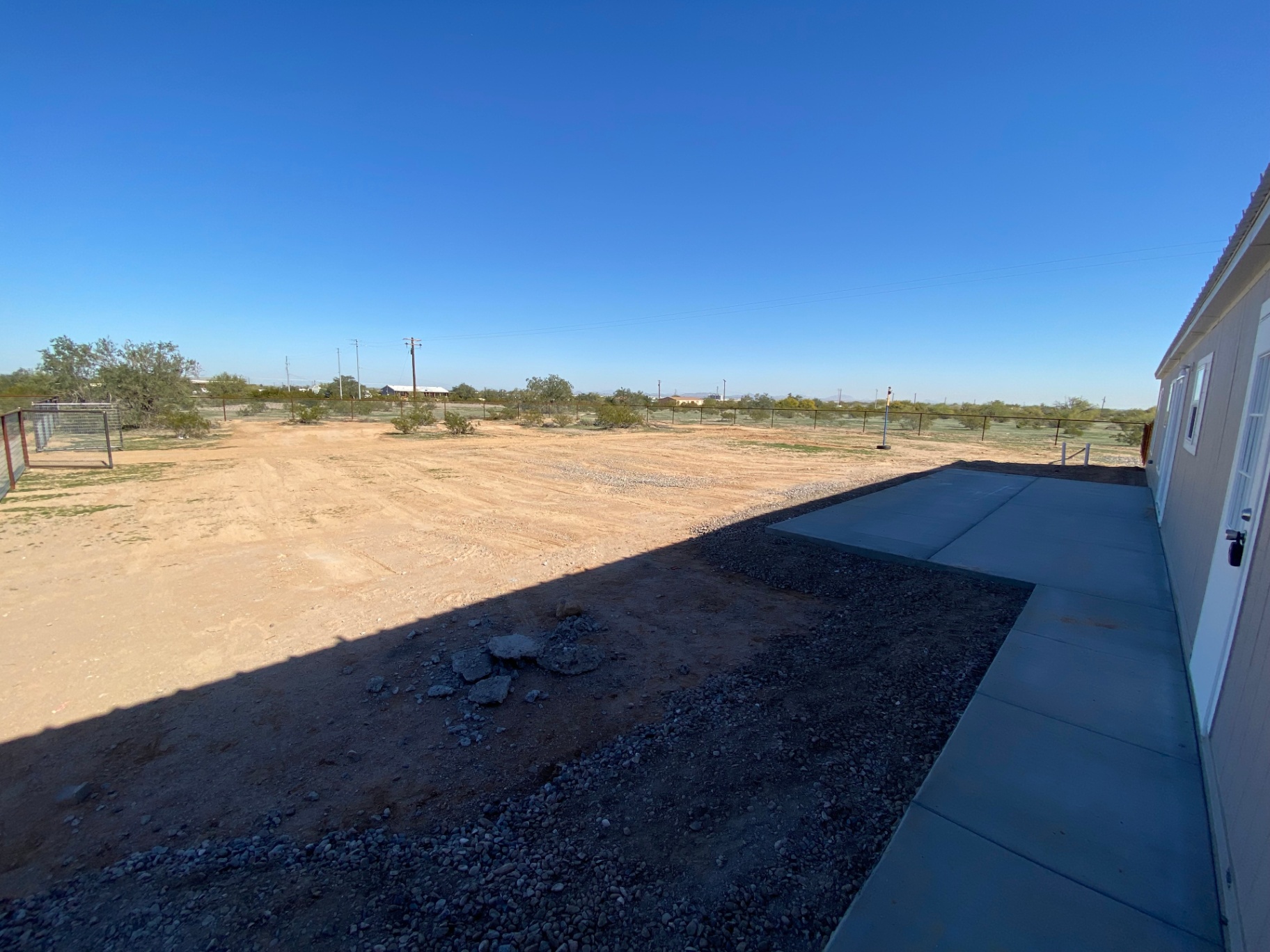 5 Bed 3 Bath / 1.495 Acres / Horse Property - double wide - in Maricopa, AZ - photo 6 of 15