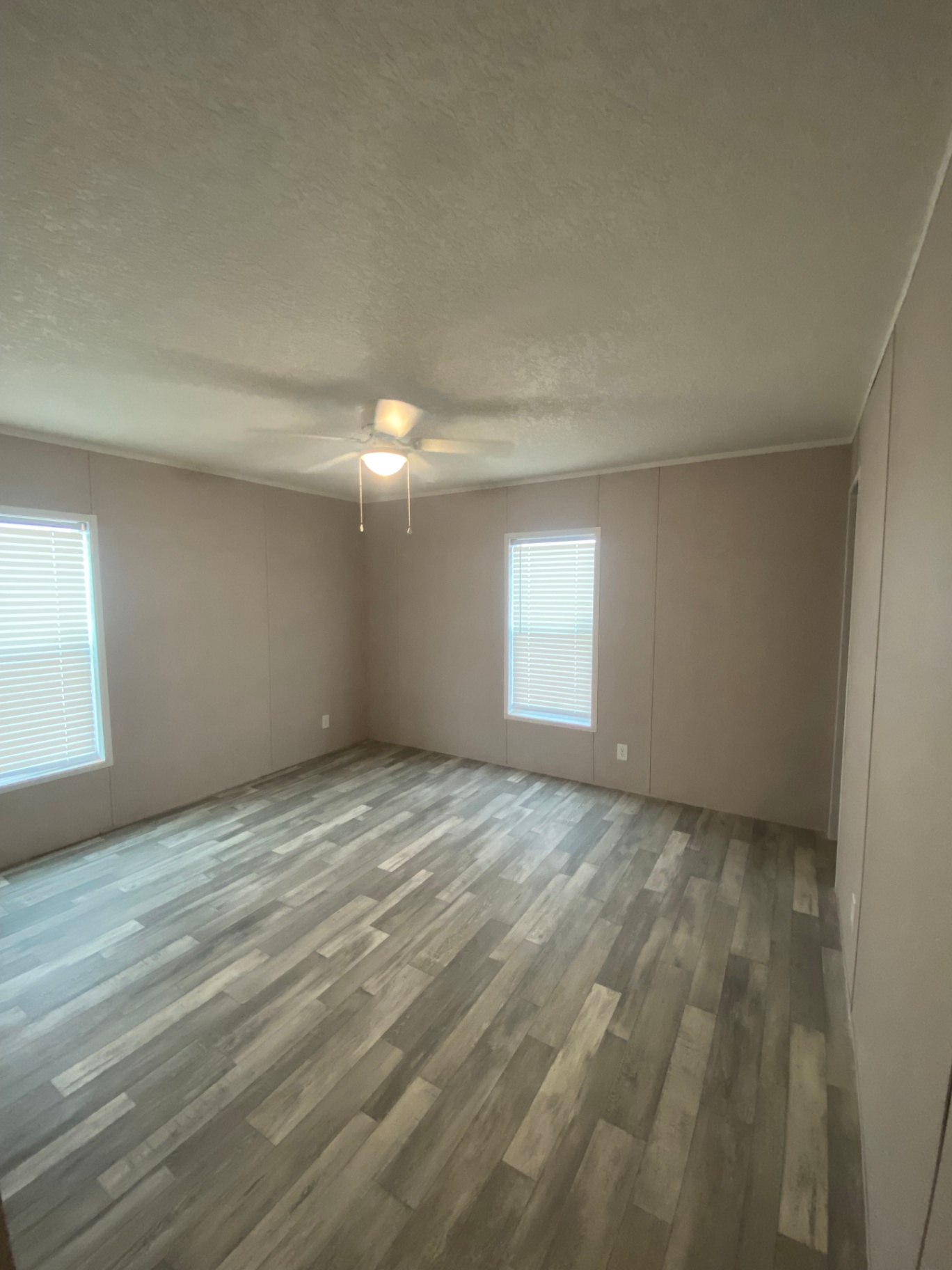 5 Bed 3 Bath / 1.495 Acres / Horse Property - double wide - in Maricopa, AZ - photo 15 of 15
