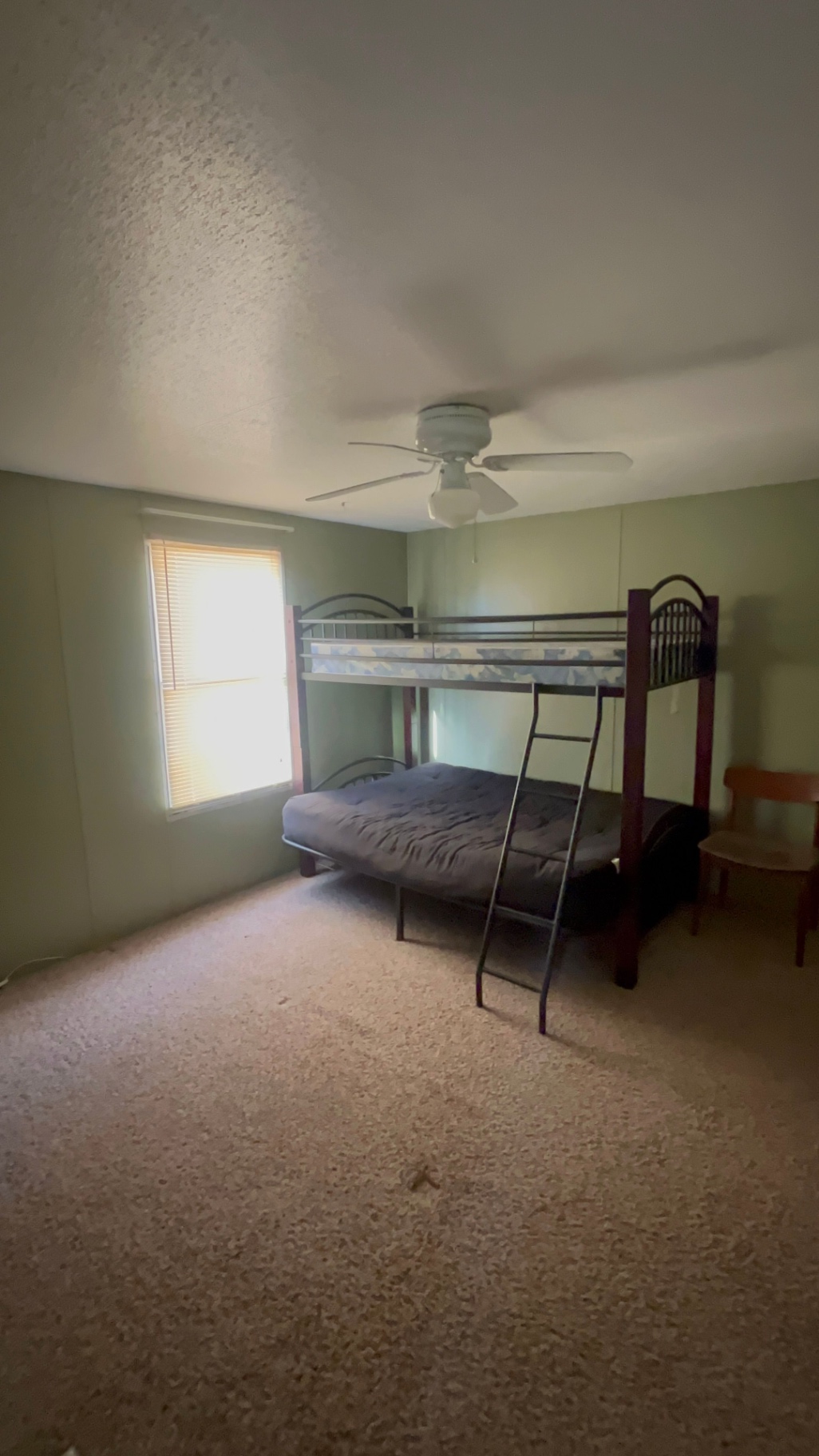 2001 Fleetwood / 2 Bed 1 Bath / 14x52 - single wide - in Hallettsville, TX - photo 9 of 10