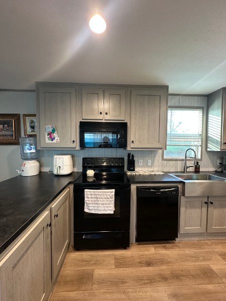 2023 3 Bed 2 Bath singlewide  - single wide - in Pasadena, TX - photo 1 of 4