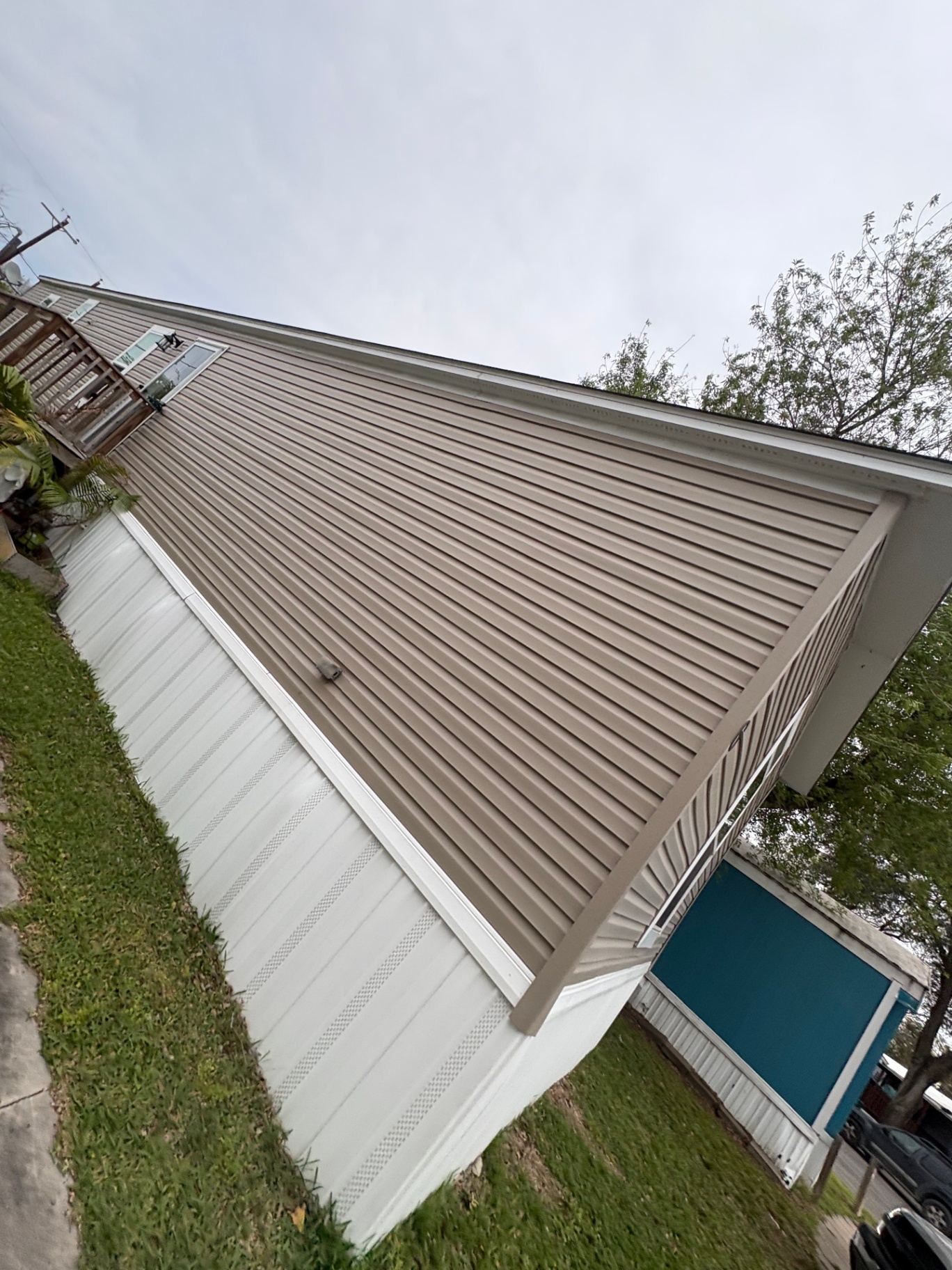 2023 3 Bed 2 Bath singlewide  - single wide - in Pasadena, TX - photo 3 of 4