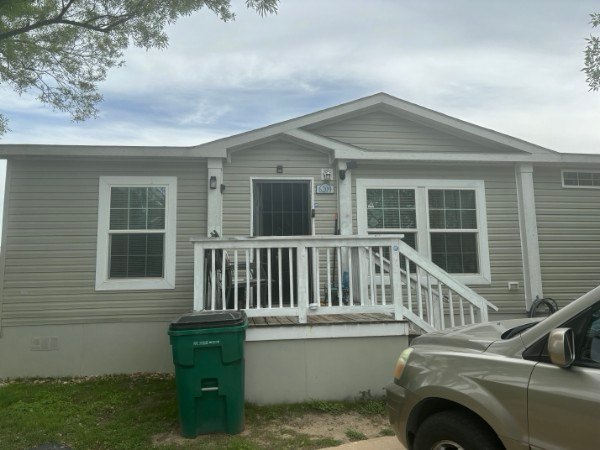 3bed/2bath Doublewide - double wide - in Austin, TX - photo 1 of 6