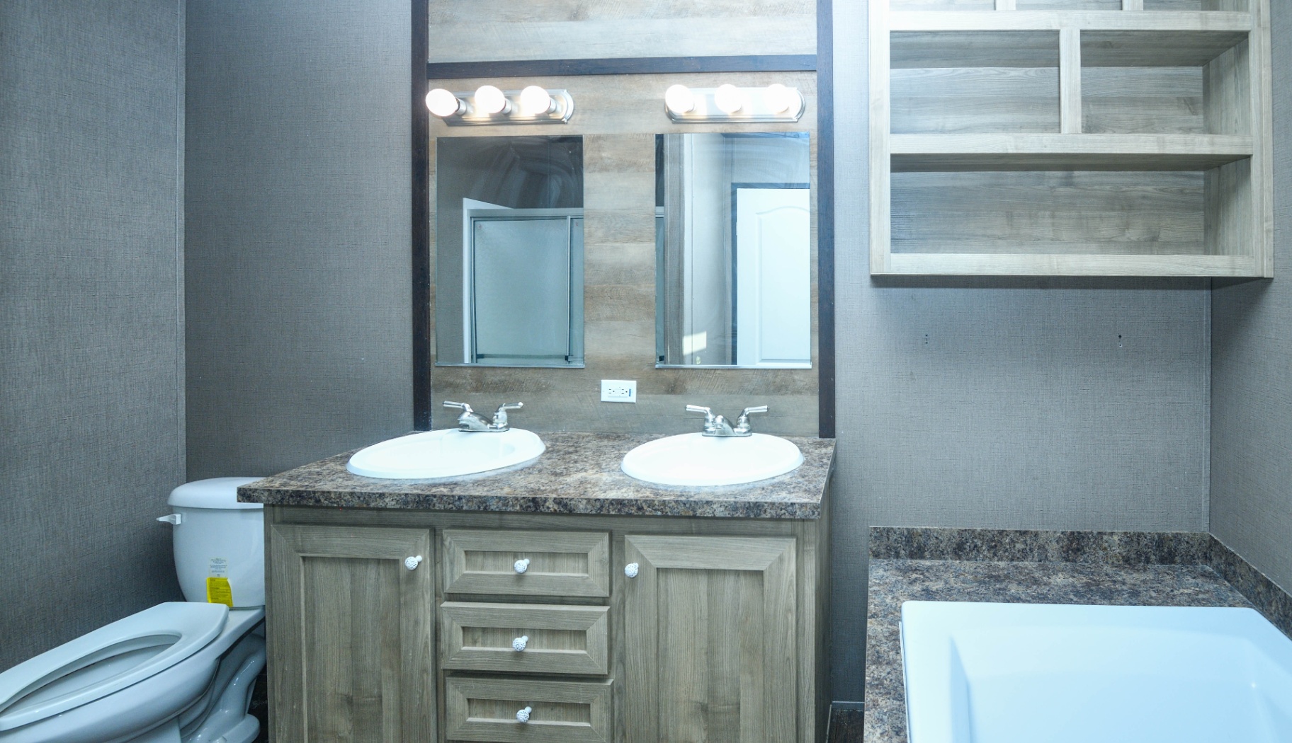 2 beds 2 baths - single wide - in Manvel, TX - photo 2 of 7