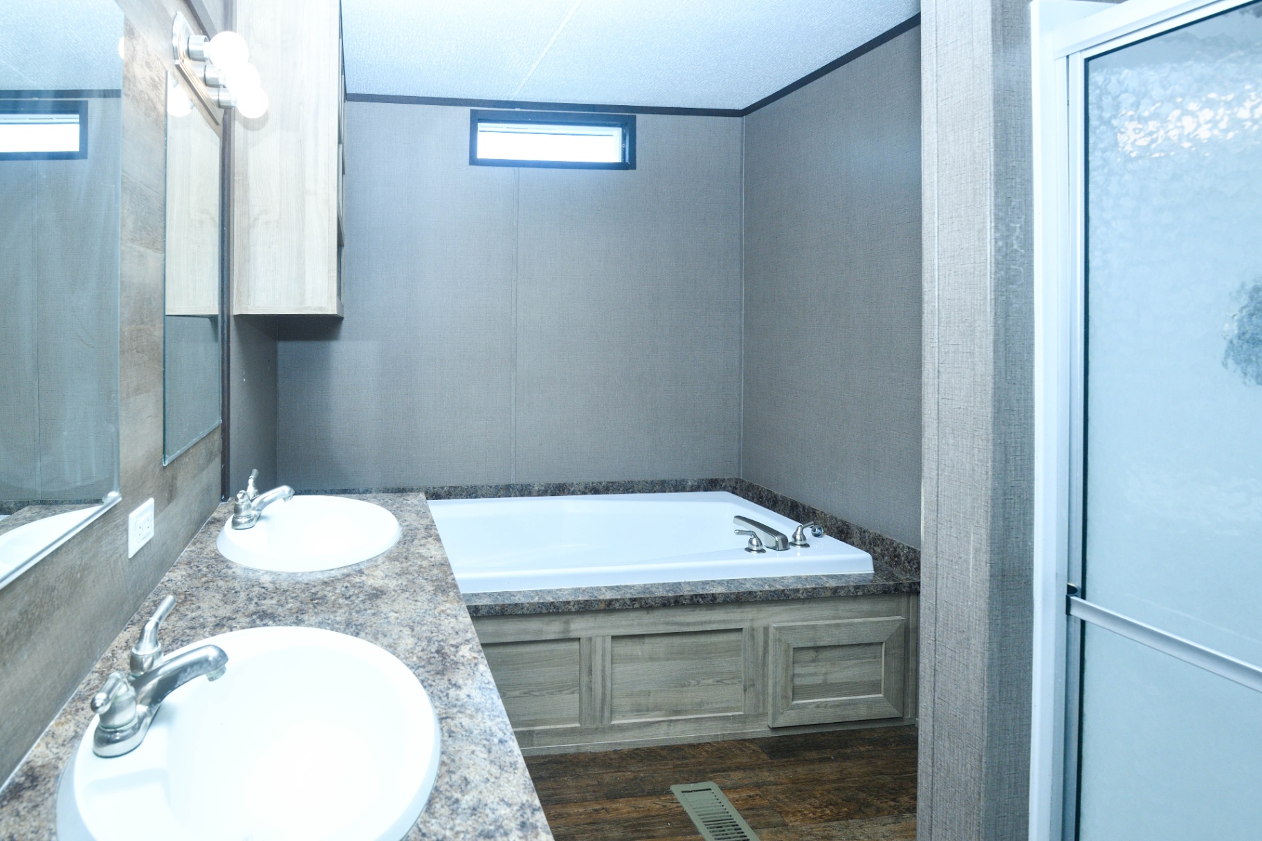  2 beds 2 baths - single wide - in Manvel, TX - photo 3 of 7