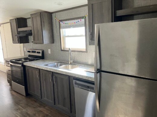 2021 Single Wide Mobile Home β 3 Bed / 2 Bath - single wide - in Lorena, TX - photo 1 of 13