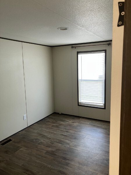 2021 Single Wide Mobile Home β 3 Bed / 2 Bath - single wide - in Lorena, TX - photo 7 of 13