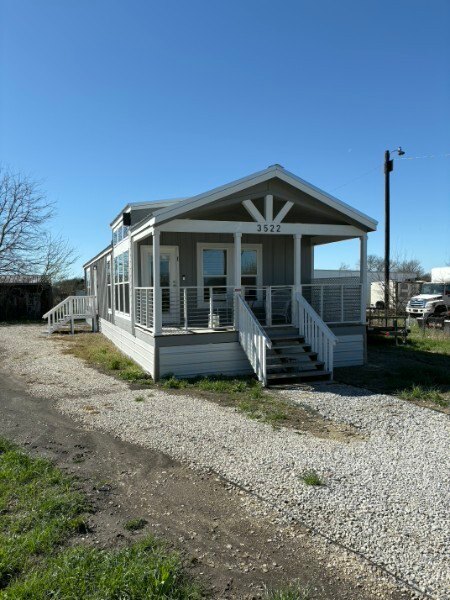 Beautiful 2bed 2bath - single wide - in McKinney, TX - photo 2 of 7