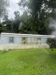 ๐ก 1993 Single-Wide Mobile Home โ 2 Bed / 2 Bath โ 14x70 ๐ก - single wide - in Asheville, NC - photo 13 of 14