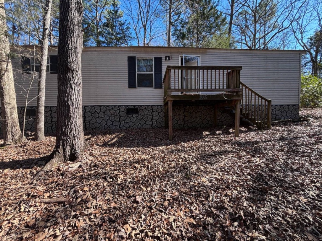 💥NEW PRICE💥1997 2/2 Single wide | Must be moved | Columbia, SC - single wide - in Columbia, SC - photo 1 of 15
