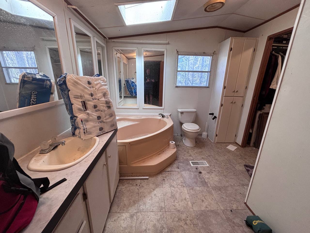 💥NEW PRICE💥1997 2/2 Single wide | Must be moved | Columbia, SC - single wide - in Columbia, SC - photo 9 of 15