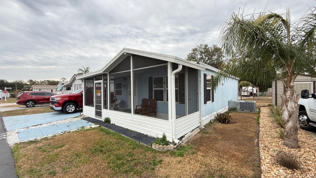 💥NEW PRICE💥1991 2/1 Single wide | Located in a park | Dade City, FL - single wide - in Dade City, FL - photo 1 of 15