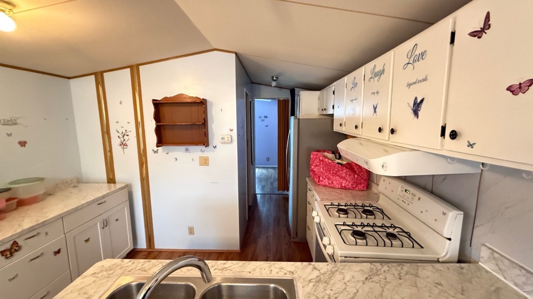 💥NEW PRICE💥1991 2/1 Single wide | Located in a park | Dade City, FL - single wide - in Dade City, FL - photo 6 of 15