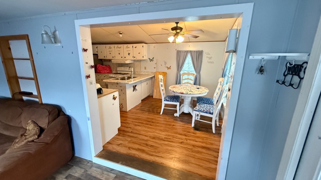 💥NEW PRICE💥1991 2/1 Single wide | Located in a park | Dade City, FL - single wide - in Dade City, FL - photo 13 of 15