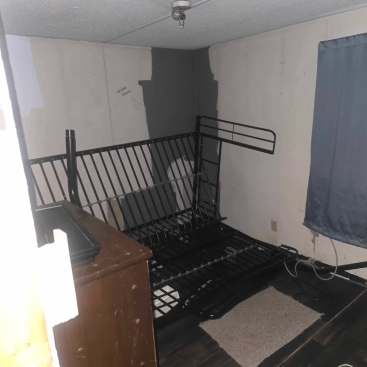 💥NEW PRICE💥1988 2/2 Single wide | Fixer upper in a park | Newville, PA - single wide - in Newville, PA - photo 11 of 15