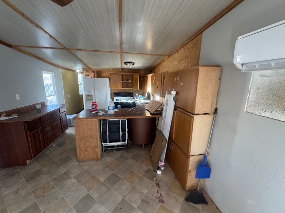 1966 2/2 Single wide | RTO | 3-year lease - single wide - in Story City, IA - photo 5 of 15