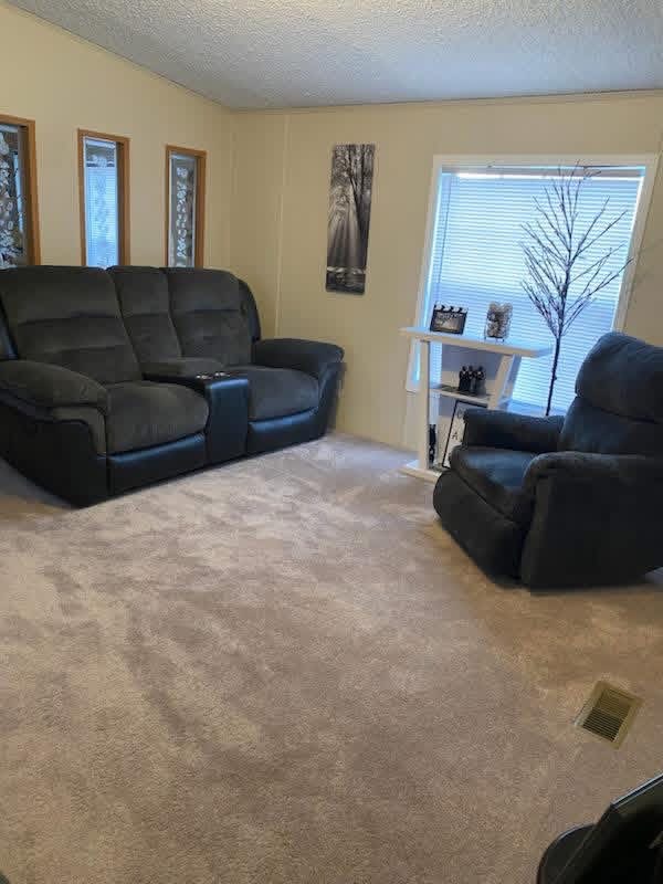 🚨SOLD🚨1998 3/2 Single wide | Located in a park | Financing available  - single wide - in Clinton Township, MI - photo 7 of 15