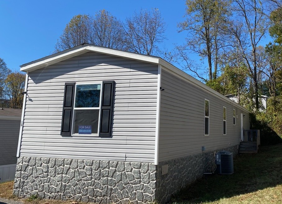 63 Bingham Road Lot 46 Asheville, NC — 1 / 5