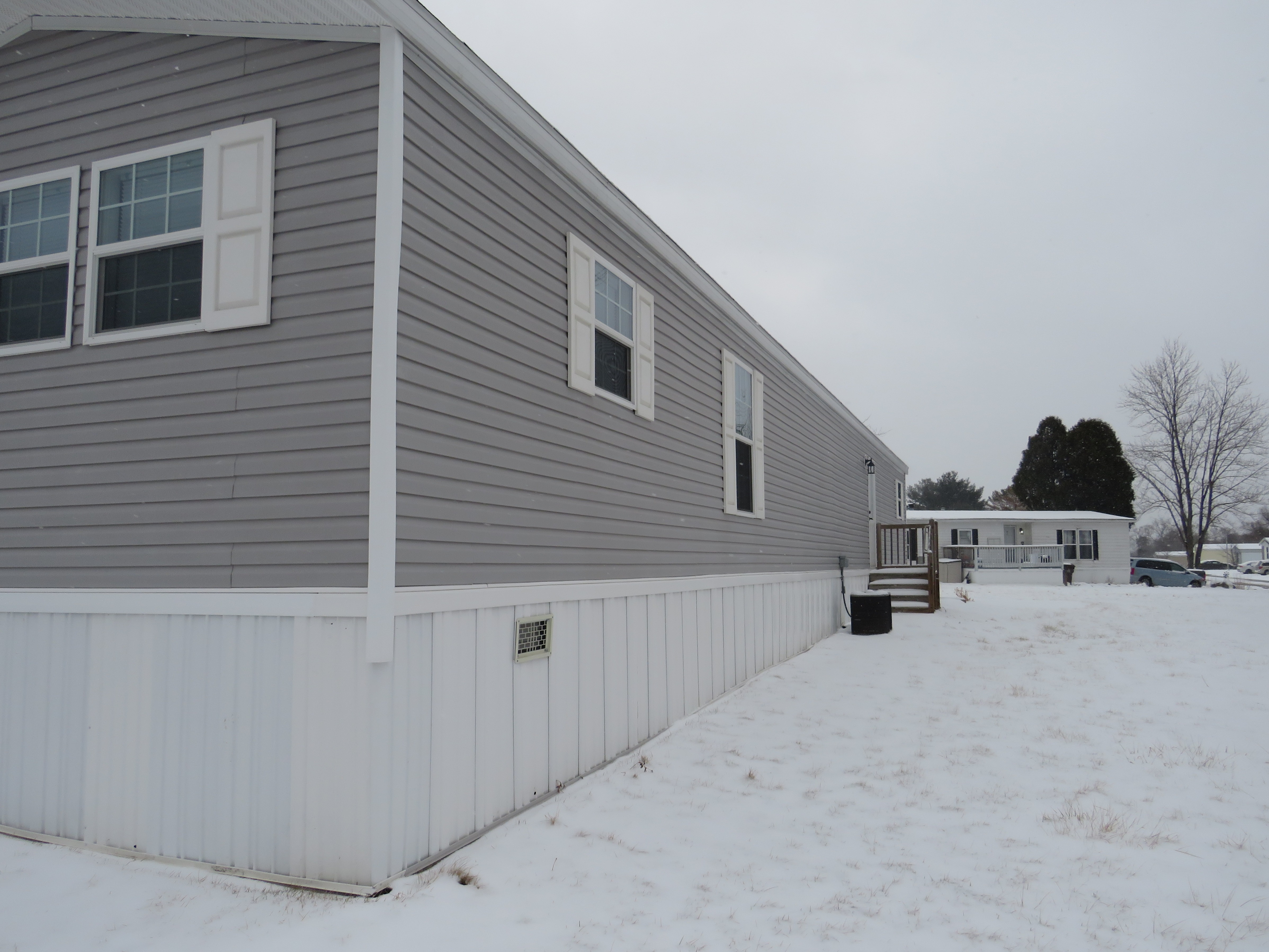 1247 Grande Blvd Jackson, MI - double wide - in Jackson, MI - photo 2 of 12