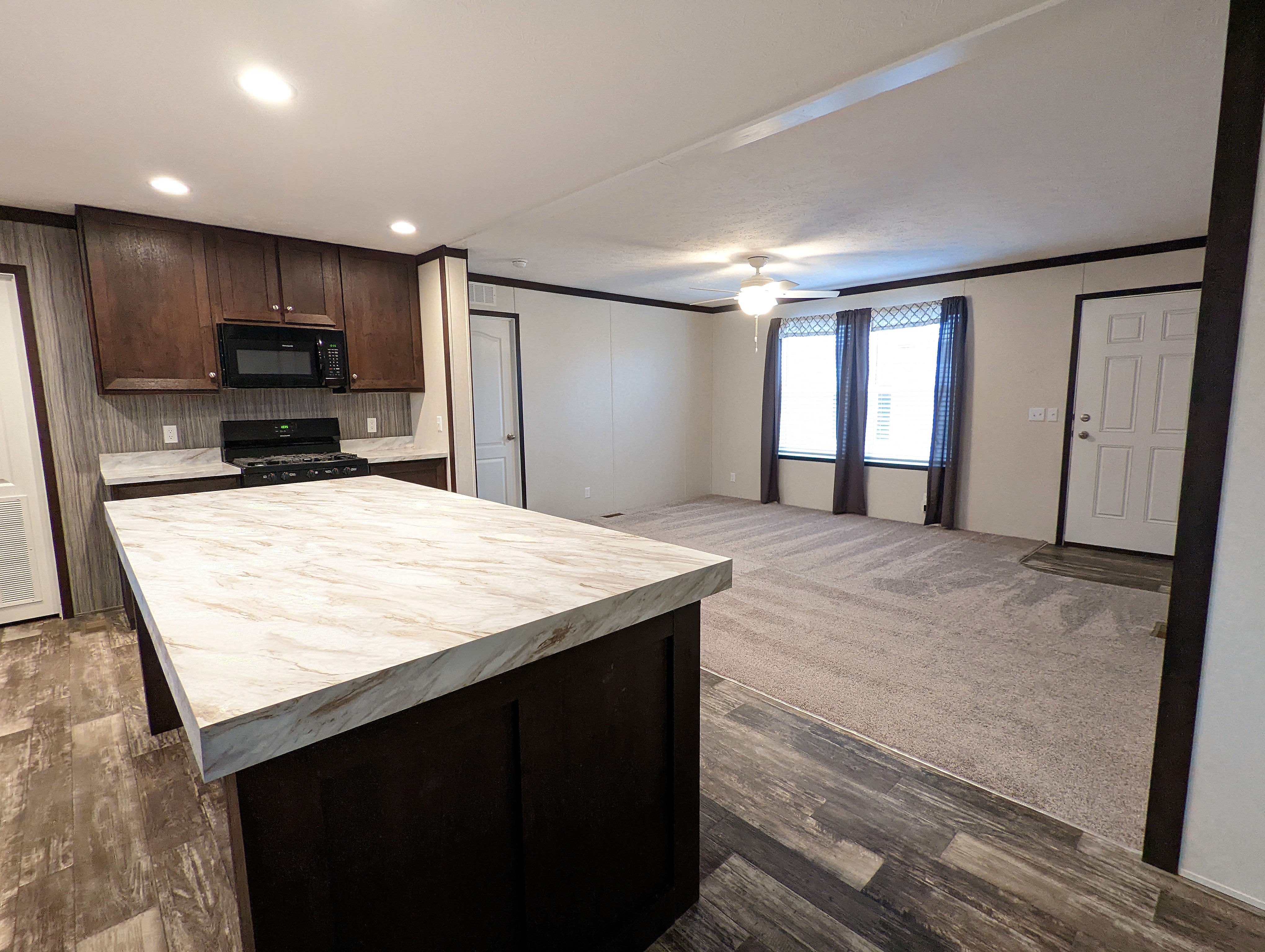 LARGE KITCHEN ISLAND! - double wide - in Fenton, MO - photo 4 of 12