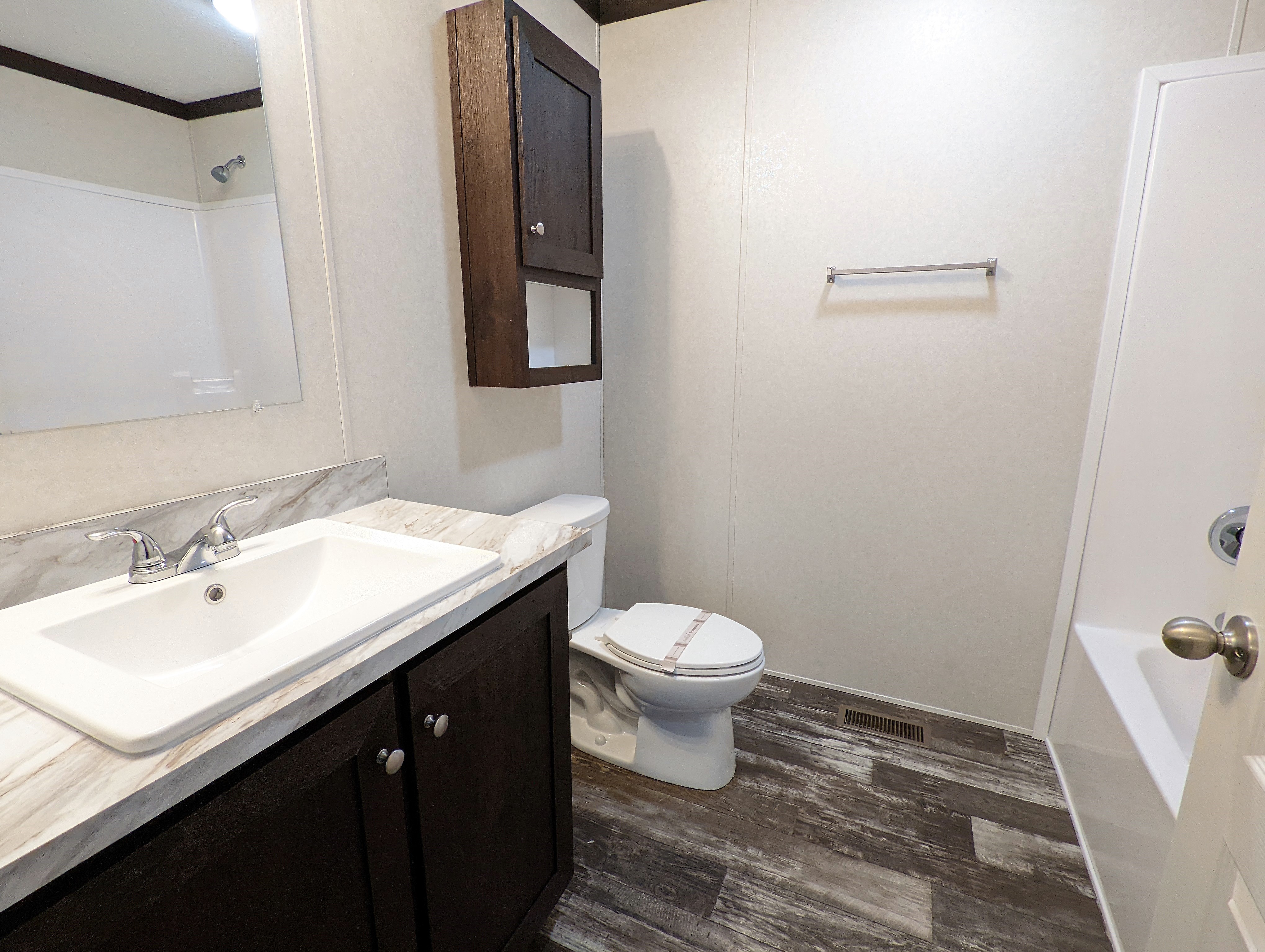 LARGE KITCHEN ISLAND! - double wide - in Fenton, MO - photo 10 of 12