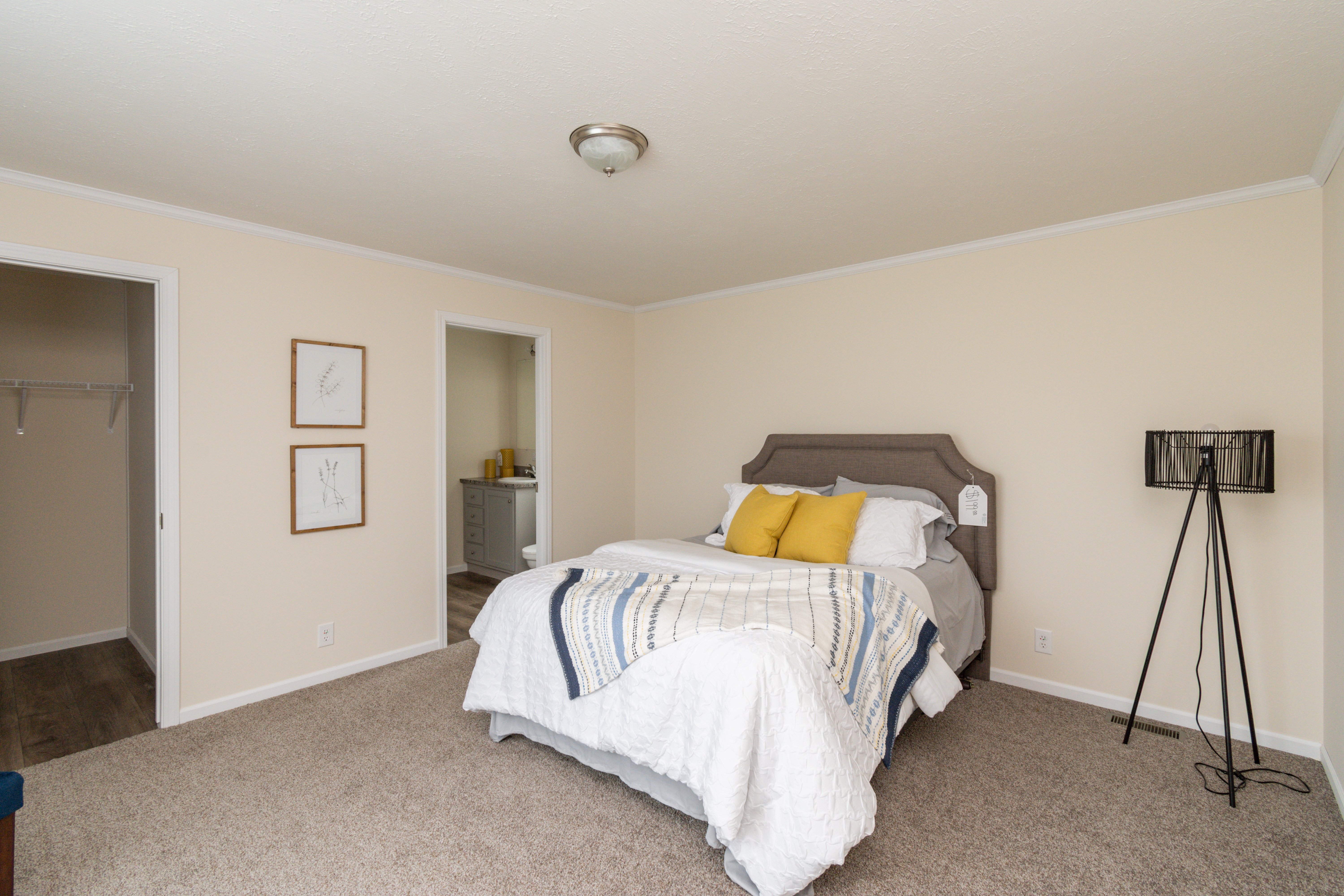 3 Bed 2 Bath Available Now - double wide - in Fenton, MO - photo 5 of 8