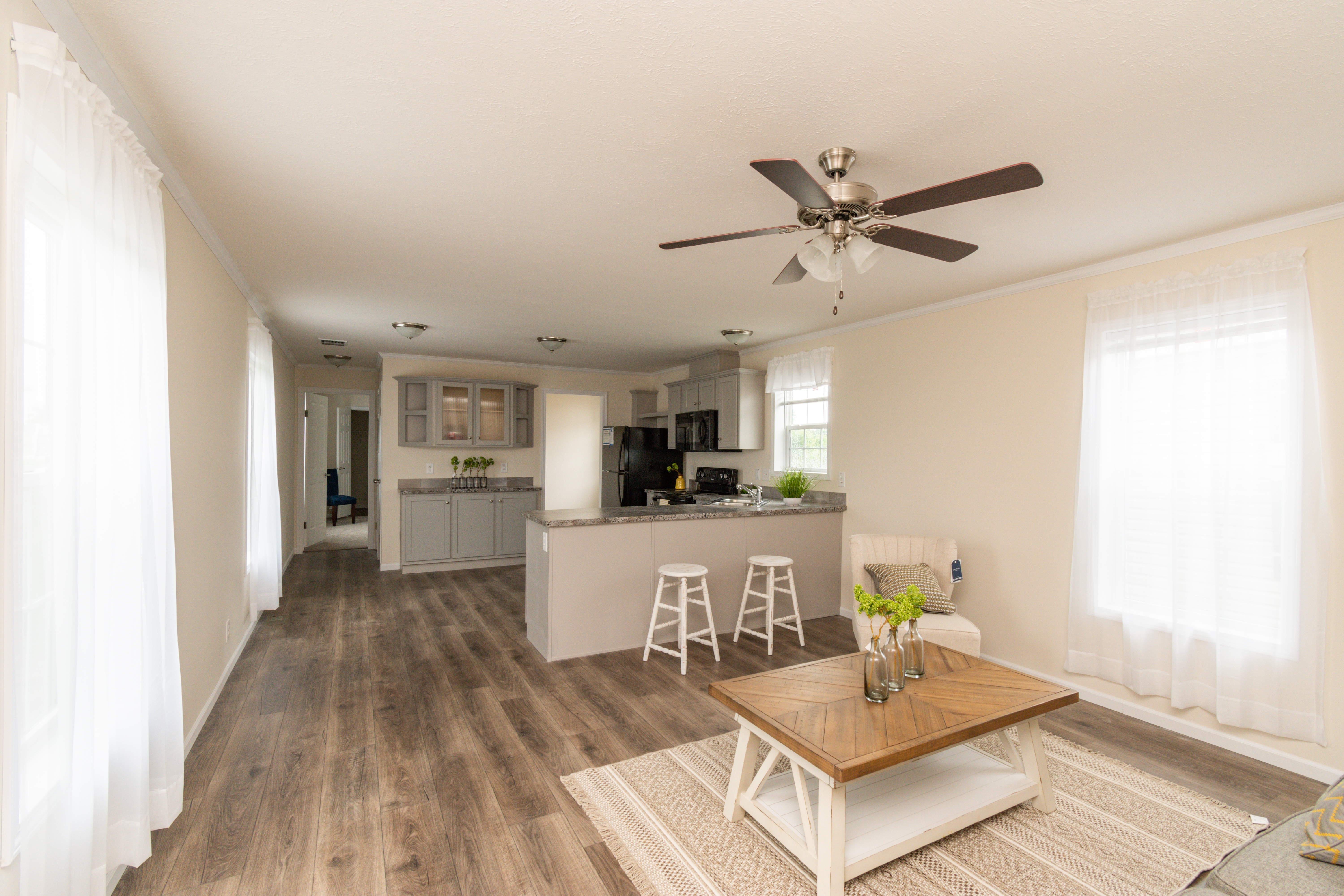 3 Bed 2 Bath Available Now - double wide - in Fenton, MO - photo 3 of 8