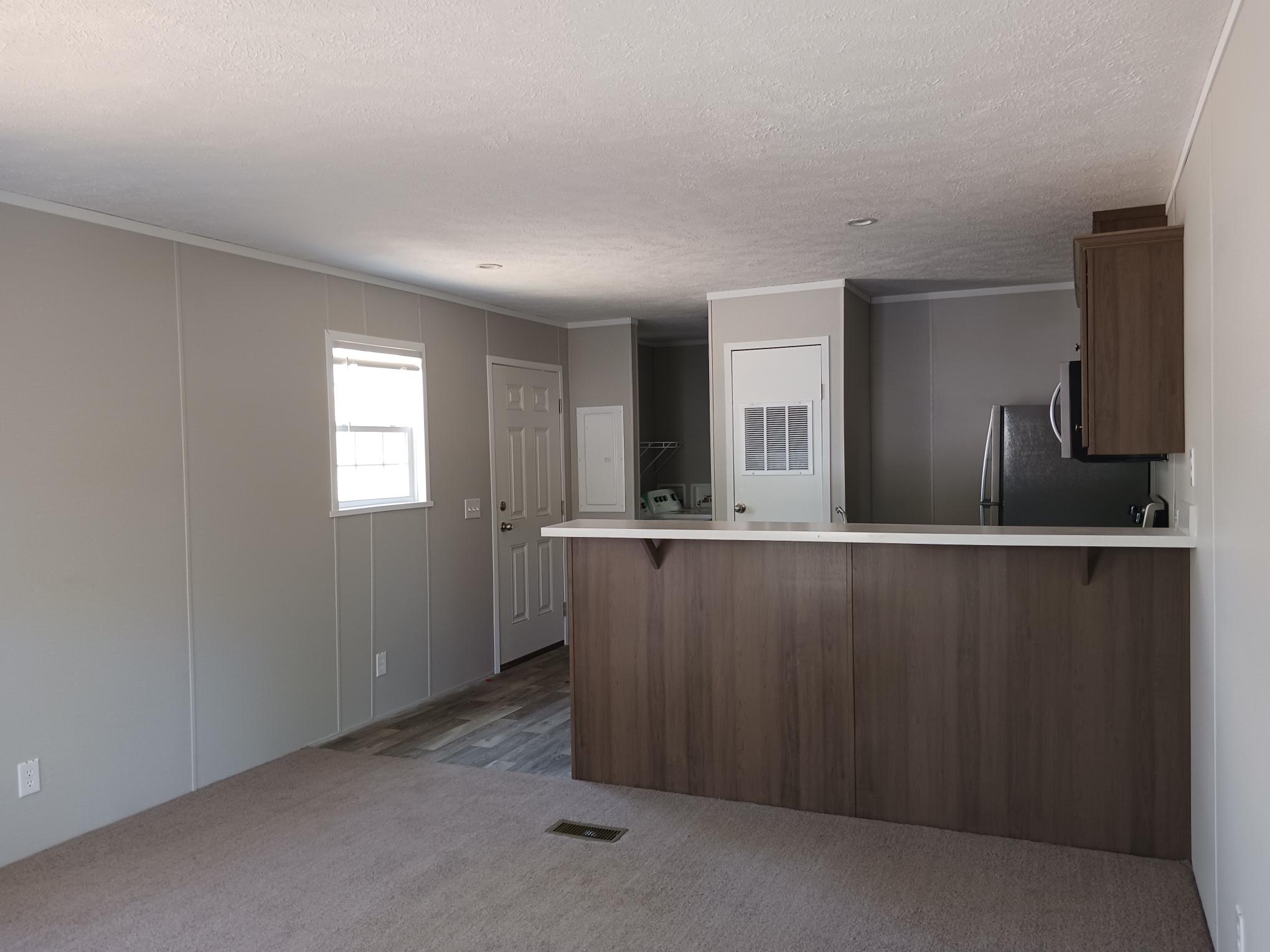 CONVIENENT AND COMFORT LIVING! - park model - in Fenton, MO - photo 3 of 10