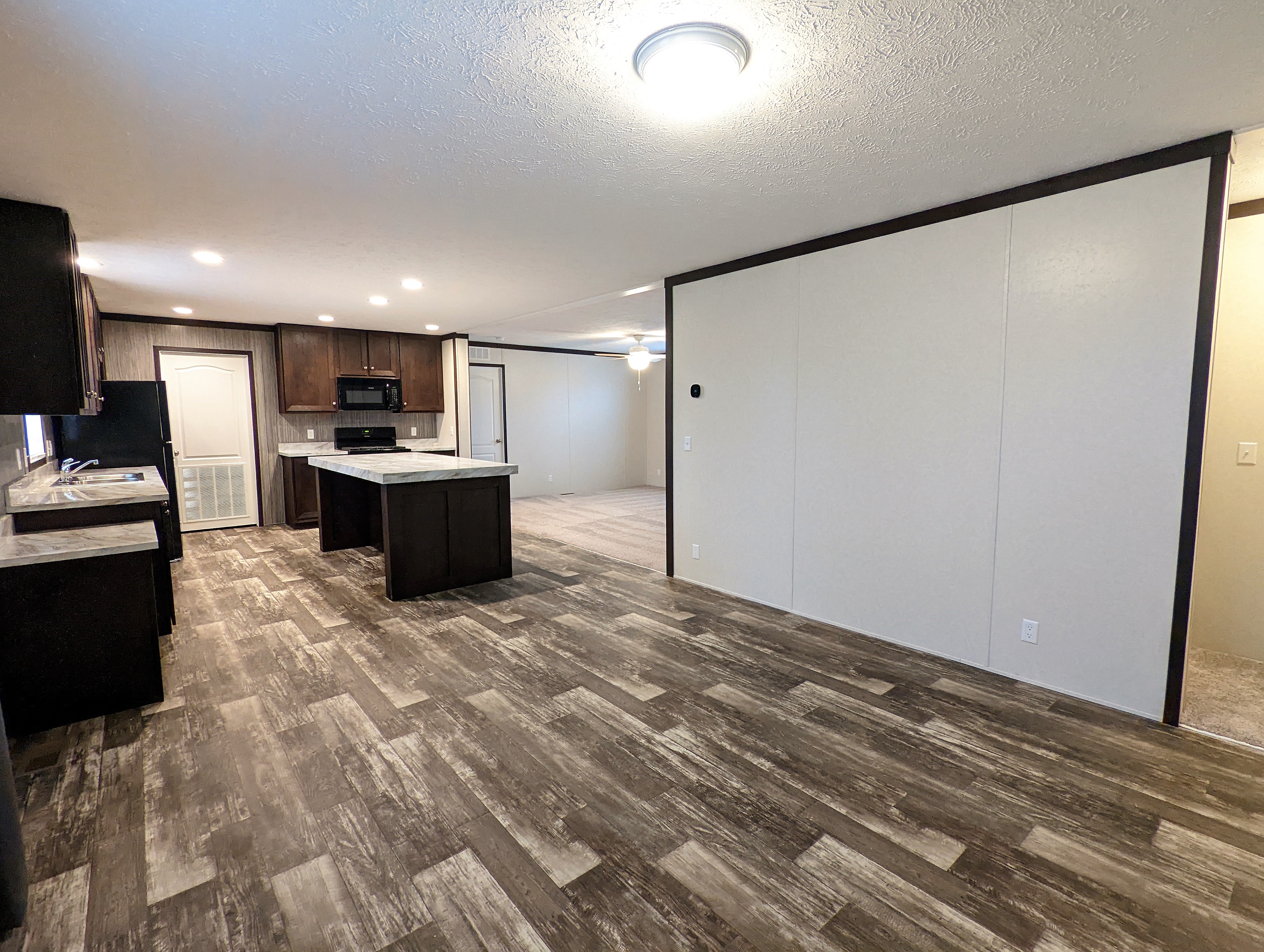 LARGE KITCHEN ISLAND! - double wide - in Fenton, MO - photo 5 of 12
