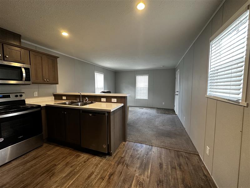 1 bed 1 Bath - Coming Soon - park model - in Fenton, MO - photo 3 of 9