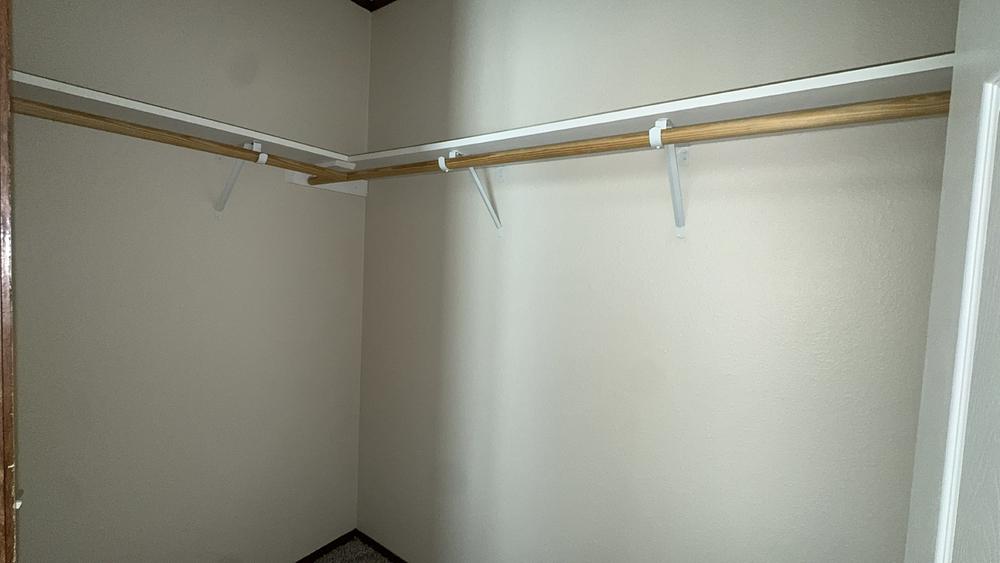 3 Bed 2 Bath 2014 Clayton - double wide - in Austin, TX - photo 9 of 12