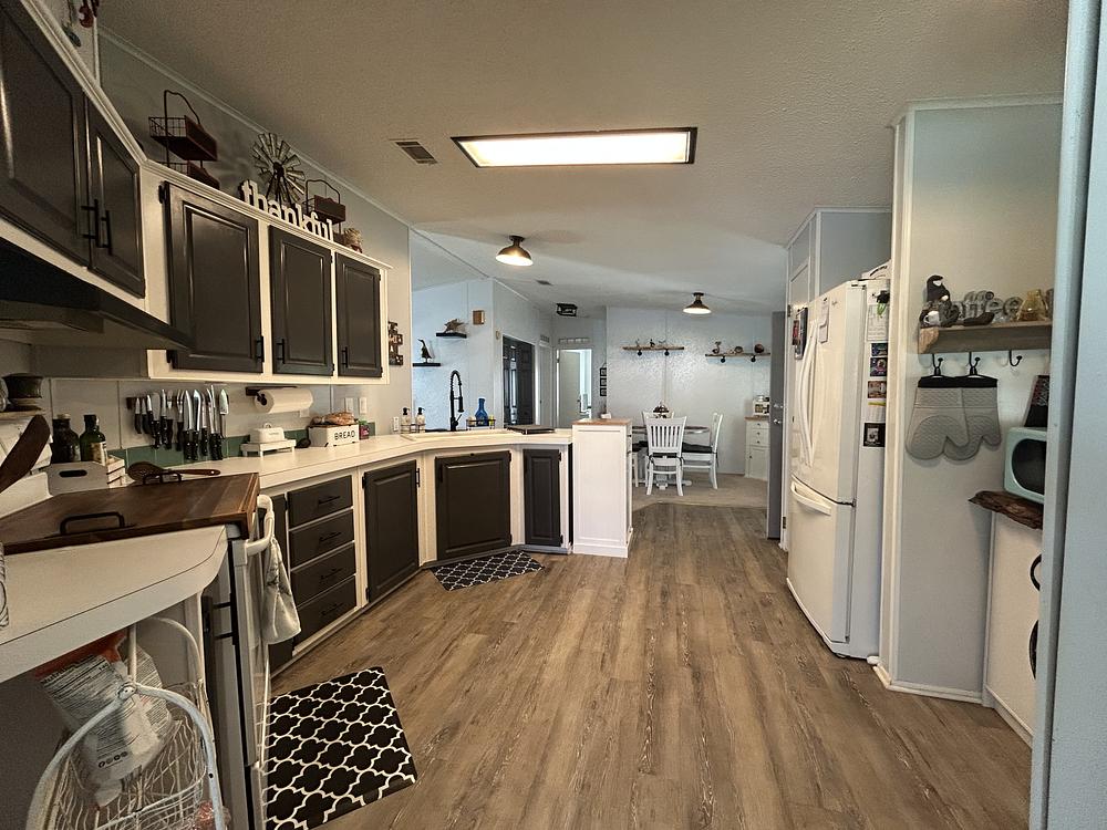 2 Bed 2 Bath 1996 Other - double wide - in Merritt Island, FL - photo 6 of 12