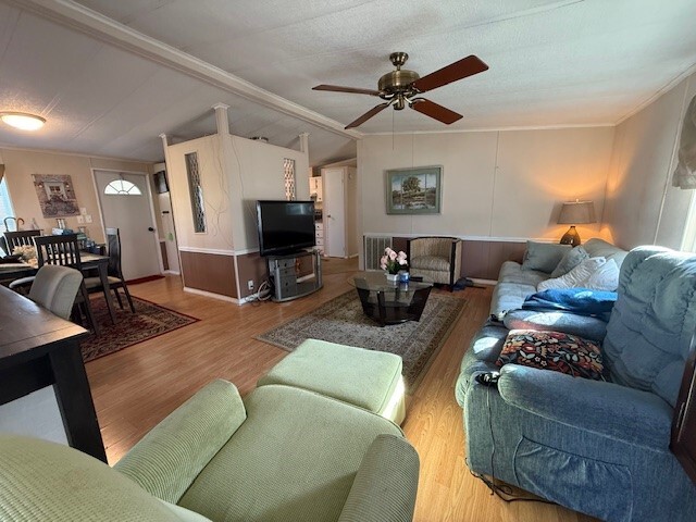 2 Bed 2 Bath 1986 Homes Of Merit - single wide - in Auburndale, FL - photo 7 of 12