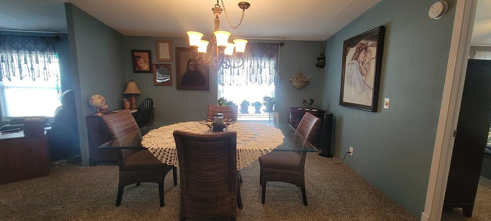 3 Bed 2 Bath 1993 Mobile Home - double wide - in Orlando, FL - photo 7 of 12