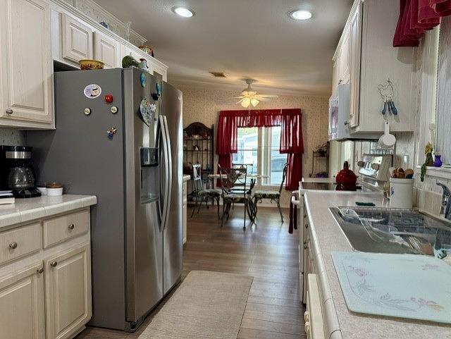 2 Bed 2 Bath 2005 Homes Of Merit - double wide - in Davenport, FL - photo 4 of 12