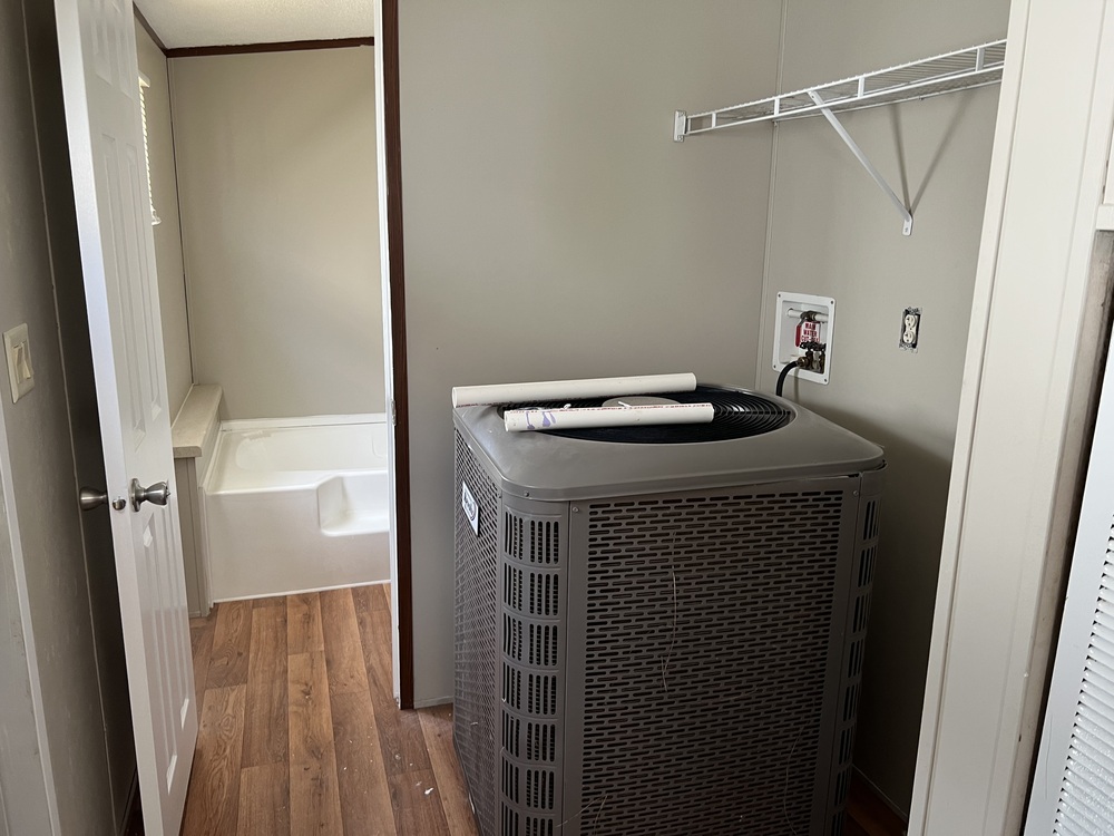 Excellent Condition 2014 Legacy 3/2 - double wide - in San Antonio, TX - photo 9 of 12