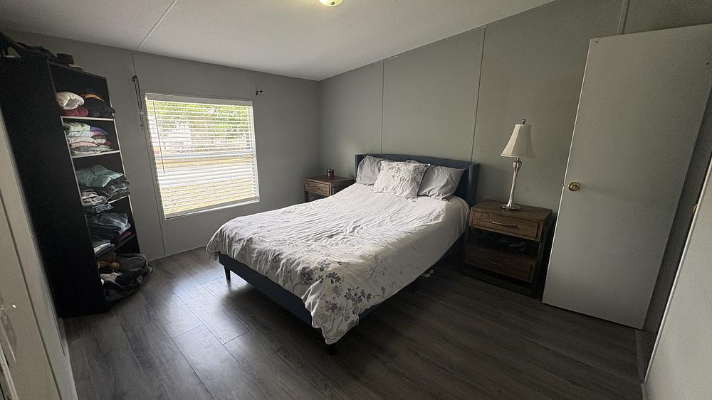 3 Bed 2 Bath 1997 Skyline - triple wide - in Davenport, FL - photo 7 of 12
