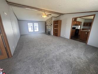 3 Bed 2 Bath 1996 Four Seasons - double wide - in Jackson, MI - photo 2 of 12