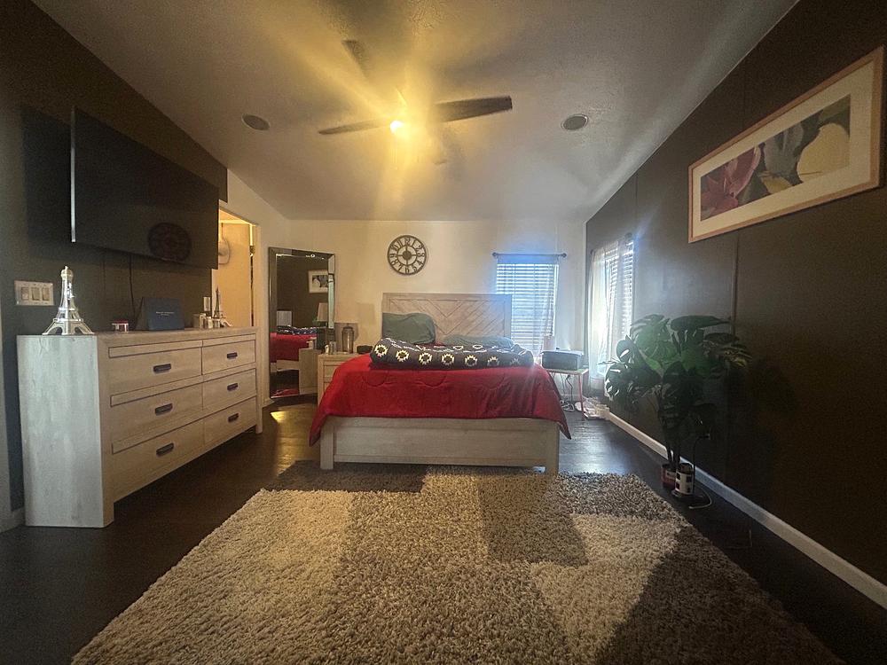 3 Bed 2 Bath 2001 Skyline - double wide - in Davenport, FL - photo 3 of 12