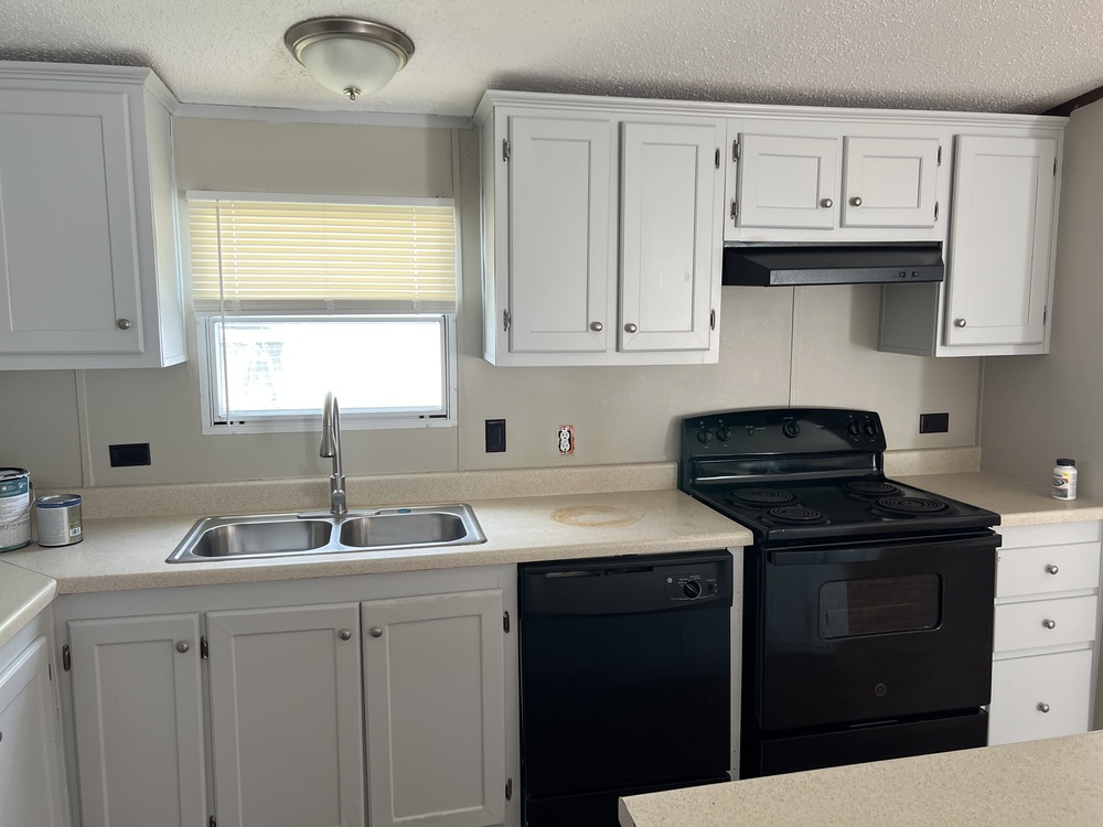 Excellent Condition 2014 Legacy 3/2 - double wide - in San Antonio, TX - photo 3 of 12