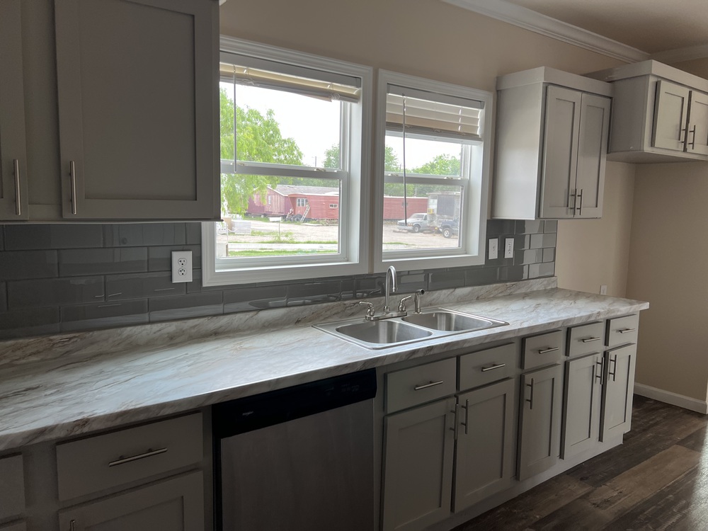 Excellent Condition 2021 Champion 32x76 4/2 - double wide - in San Antonio, TX - photo 8 of 12