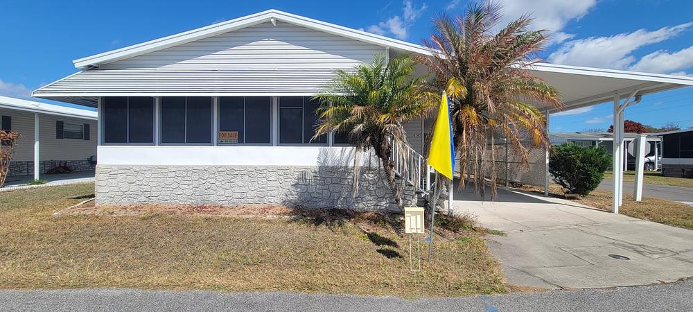 3 Bed 2 Bath 2004 Mobile Home - double wide - in Orlando, FL - photo 3 of 12