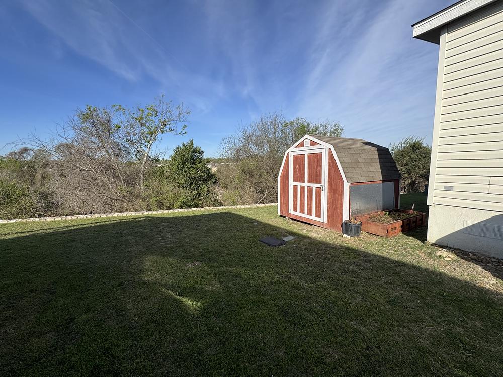 3 Bed 2 Bath 2015 Fleetwood - double wide - in Austin, TX - photo 2 of 12