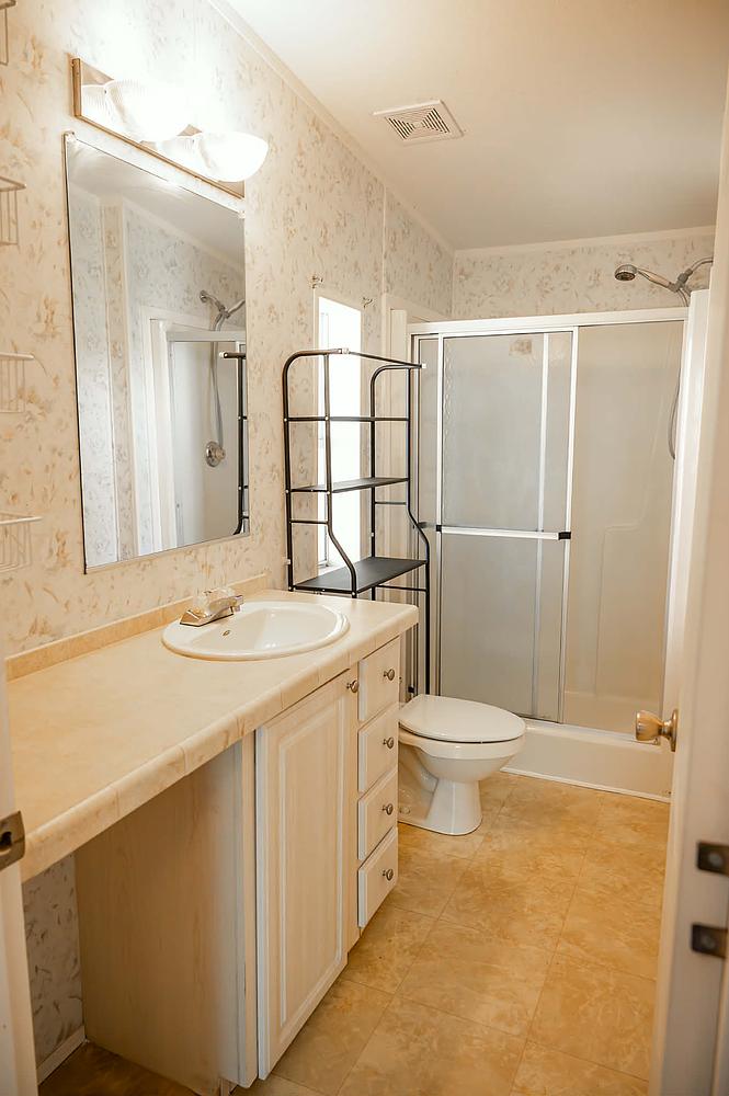 3 Bed 2 Bath 2004 Homes Of Merit - single wide - in Davenport, FL - photo 6 of 12