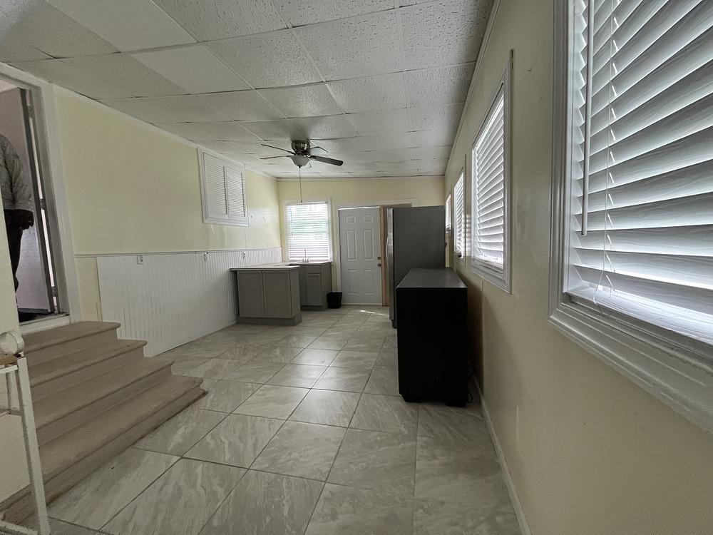 2 Bed 2 Bath 1980 Home - single wide - in North Fort Myers, FL - photo 5 of 12