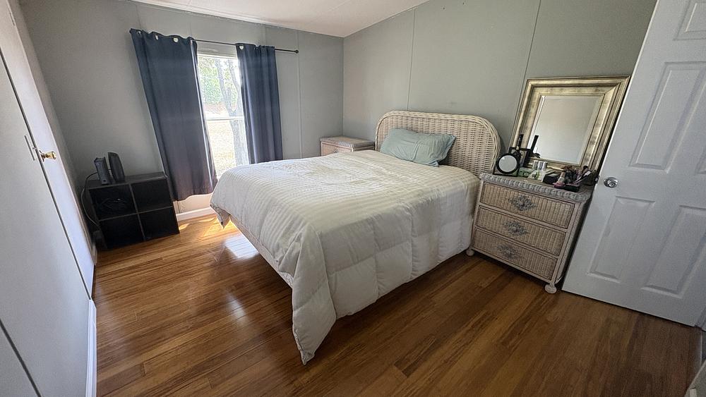 3 Bed 2 Bath 1997 Skyline - triple wide - in Davenport, FL - photo 4 of 12