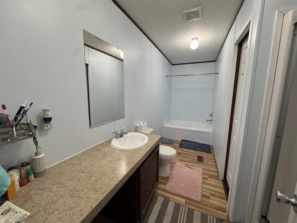 3 Bed 2 Bath 2015 Fleetwood - double wide - in Austin, TX - photo 9 of 12