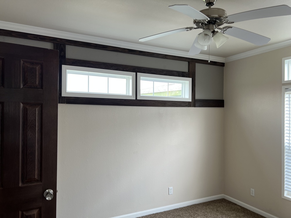 Excellent Condition 2016 Palm Harbor 16x48 1 / 1 - single wide - in San Antonio, TX - photo 10 of 12