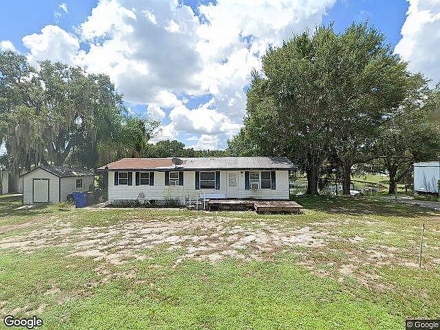 2 Bed 2 Bath 1979 Mobile Home - single wide - in North Fort Myers, FL - photo 4 of 12