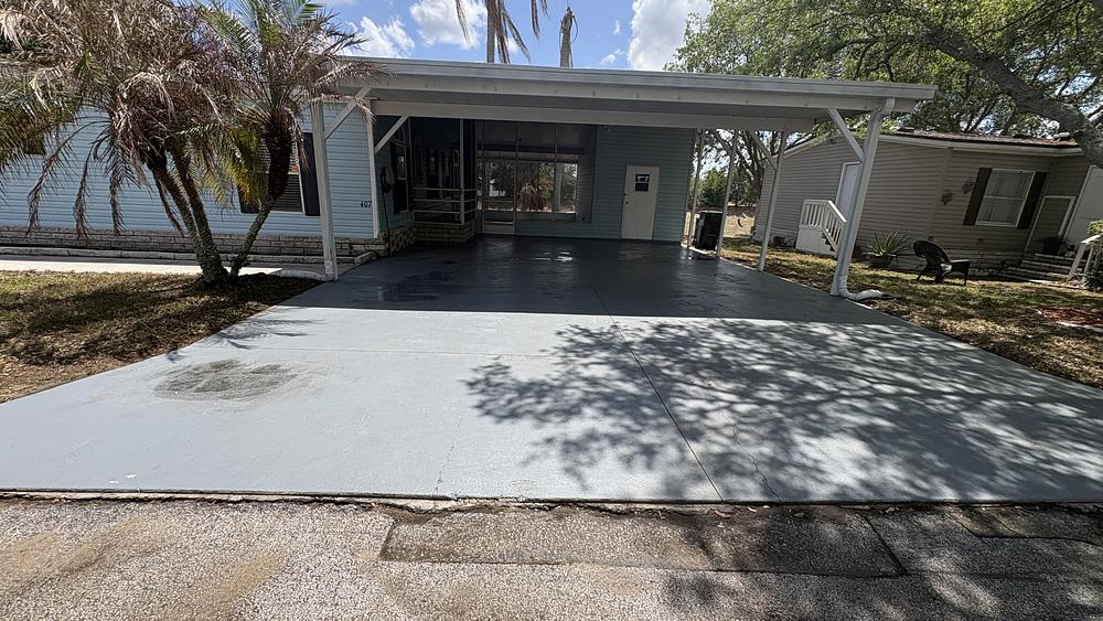 3 Bed 2 Bath 1997 Skyline - triple wide - in Davenport, FL - photo 2 of 12